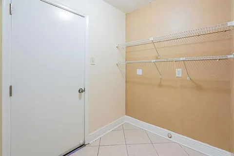 $249,900 | 4041 North Indigo Drive, Harvey, LA 70058