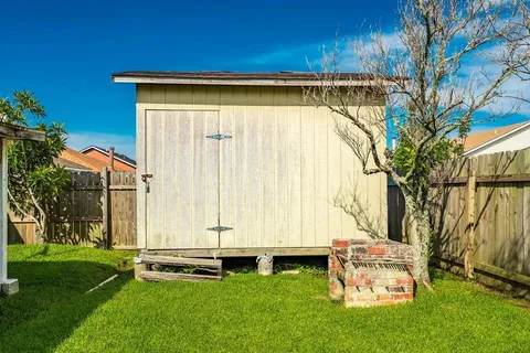 $239,000 | 4041 North Indigo Drive, Harvey, LA 70058