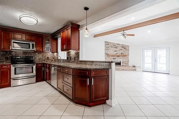 $249,900 | 4041 North Indigo Drive, Harvey, LA 70058