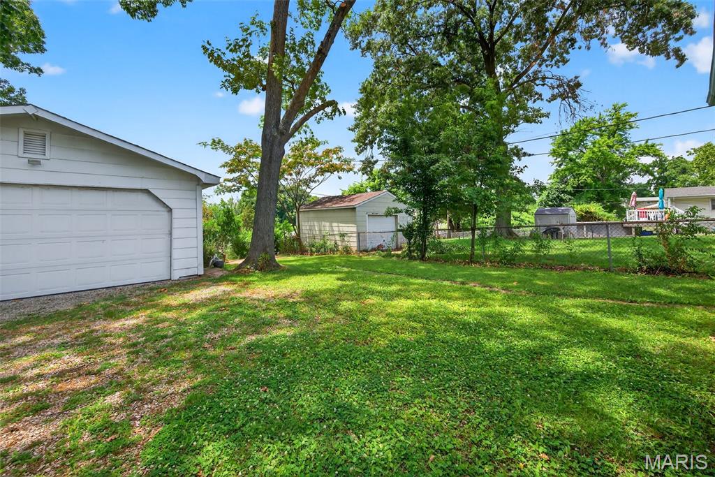 340 Hillcrest Boulevard Ballwin, MO 63021 - Photo 32 of 39