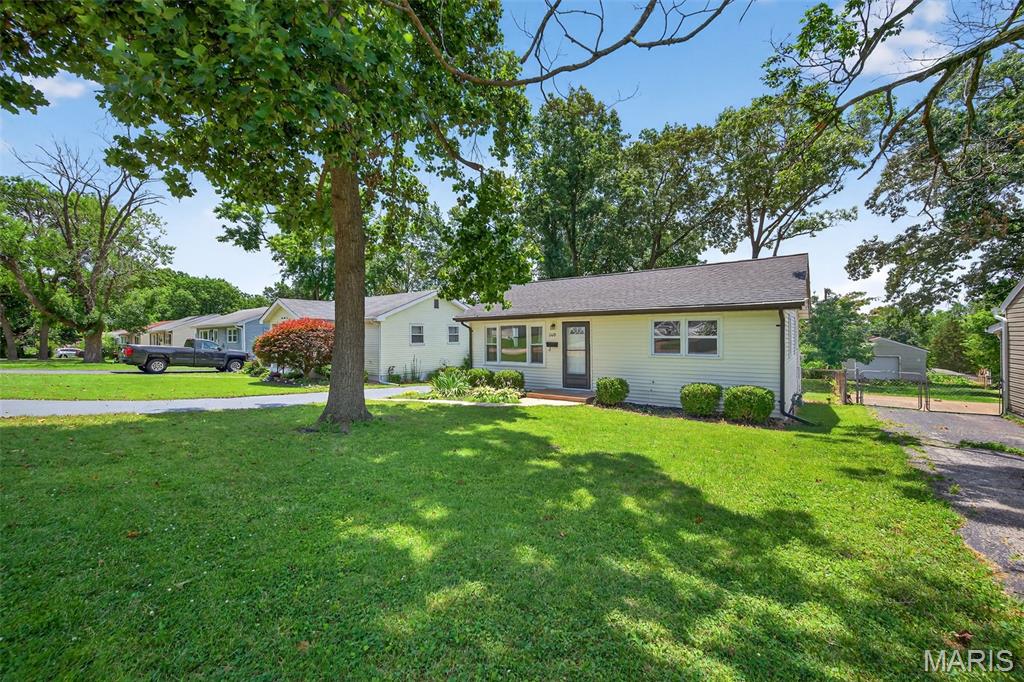 340 Hillcrest Boulevard Ballwin, MO 63021 - Photo 37 of 39