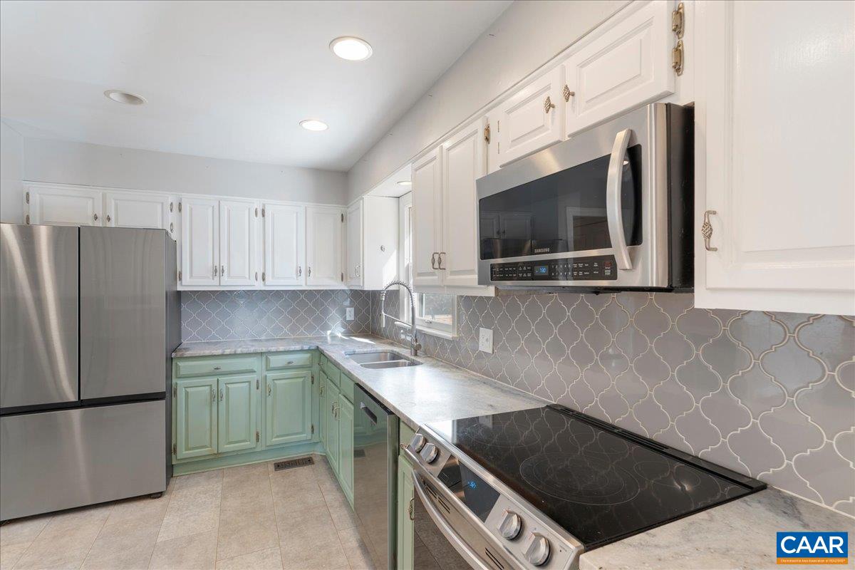 555 Gillums Ridge Road Charlottesville, VA 22903 - Photo 20 of 66