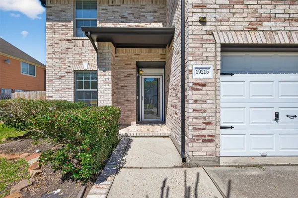 $2,400 | 19215 Hikers Trail Drive, Humble, TX 77346
