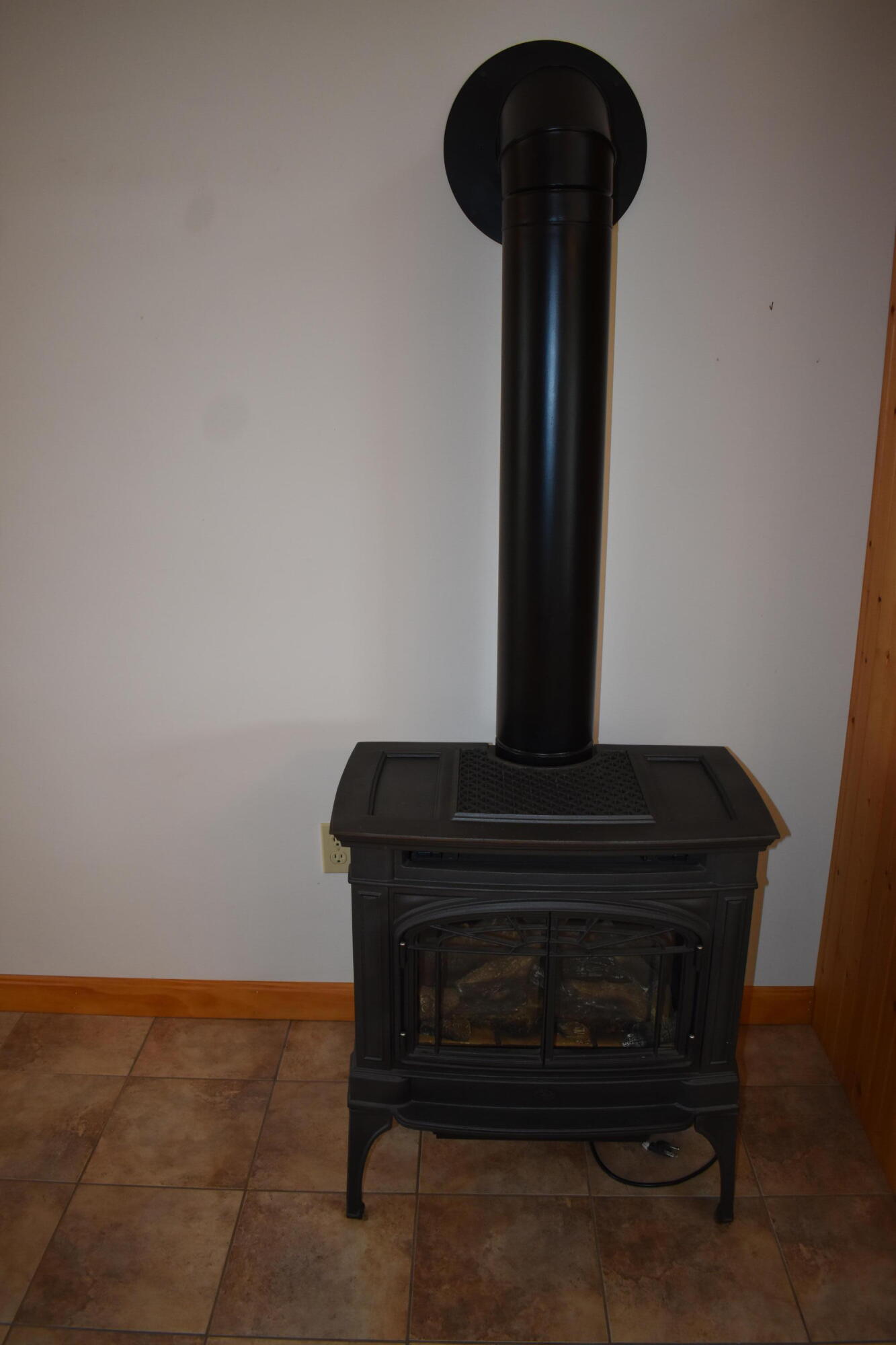 18-20 Blaisdell Road Monmouth, ME 04265 - Photo 8 of 48 DSC_0762