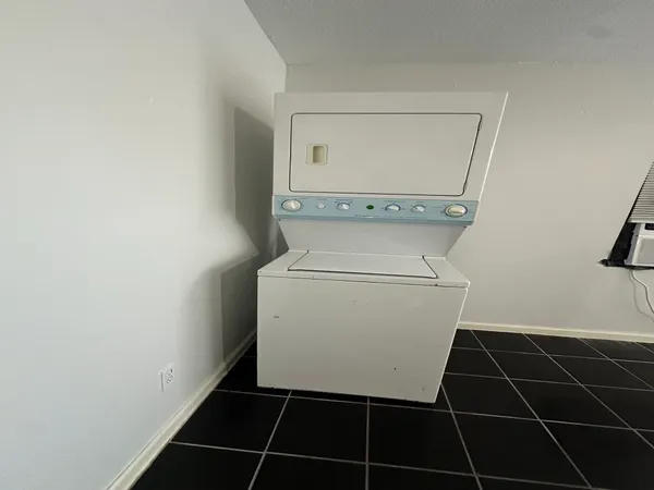 $925 | 4108 Whirlaway Drive, Pasadena, TX 77503