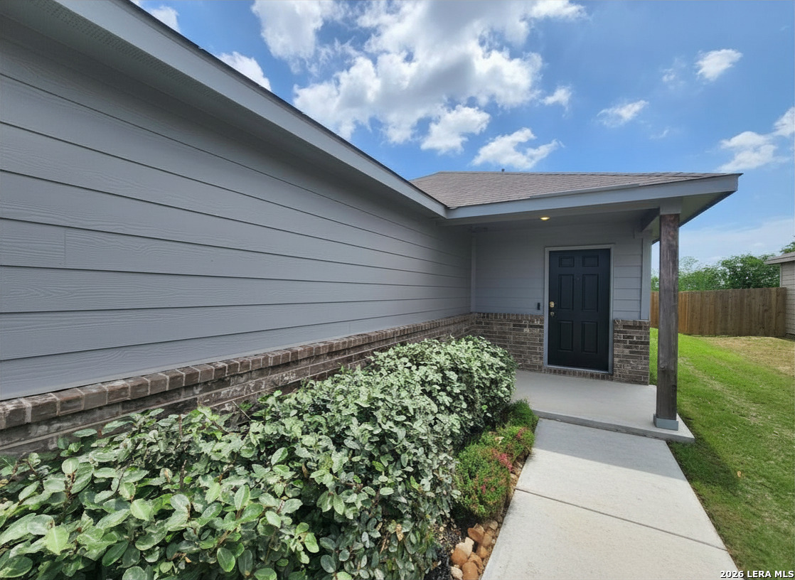 3473 Canyon Ridge Seguin, TX 78155 - Photo 2 of 19