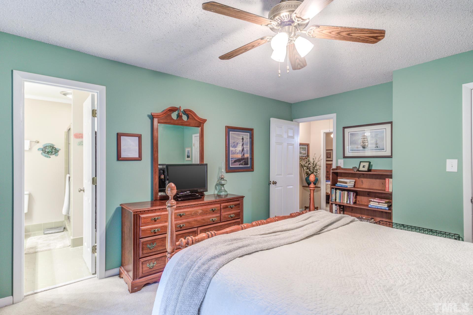 817 Green Ridge Drive Raleigh, NC 27609 - Photo 18 of 24