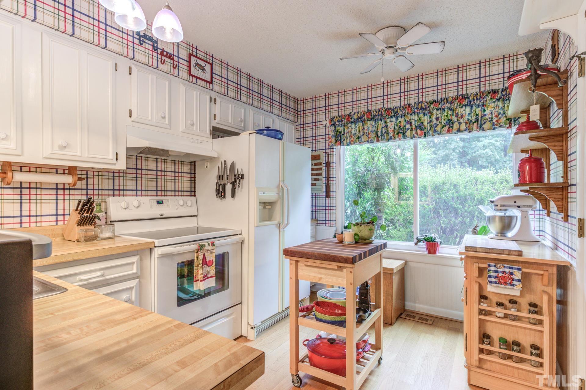 817 Green Ridge Drive Raleigh, NC 27609 - Photo 8 of 24
