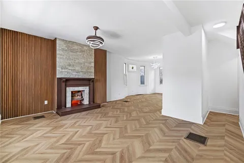 $349,900 | 23 Craighead Street, Pittsburgh, PA 15211