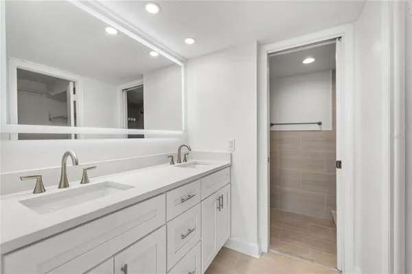 $230,000 | 2618 Cove Cay Drive, Unit 206, Clearwater, FL 33760