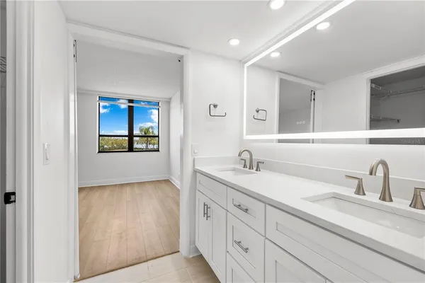 $230,000 | 2618 Cove Cay Drive, Unit 206, Clearwater, FL 33760