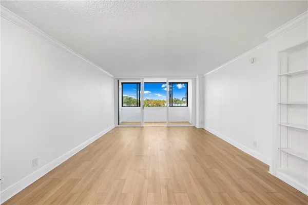 $230,000 | 2618 Cove Cay Drive, Unit 206, Clearwater, FL 33760