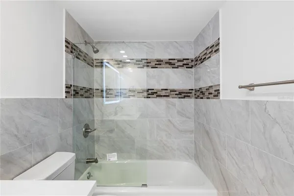 $230,000 | 2618 Cove Cay Drive, Unit 206, Clearwater, FL 33760