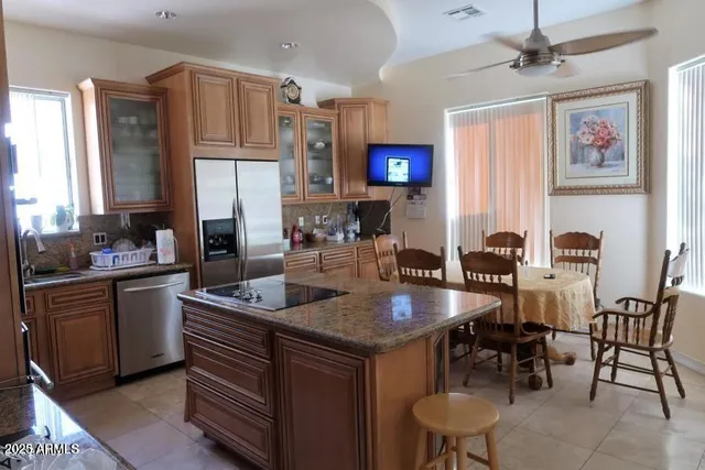 $4,000 | 6823 North 14th Street, Phoenix, AZ 85014