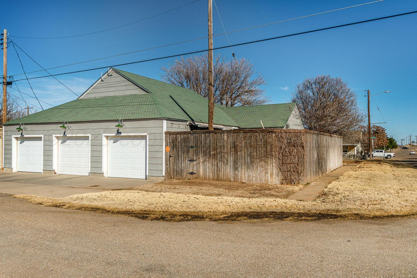 1101 Minnesota Street Borger, TX 79007 - Photo 2 of 27 1101_Minnesota-30