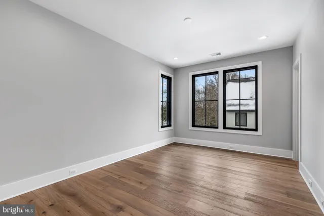 $2,395,000 | 5206 12th Street North, Arlington, VA 22205