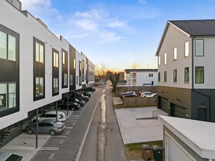 $1,850,000 | 547 A Moore Avenue, Nashville, TN 37203