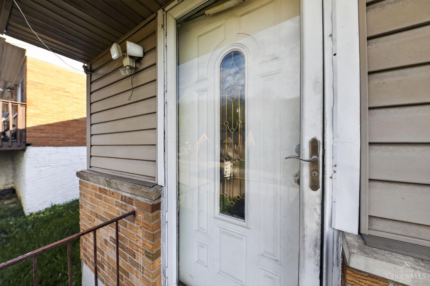 3910 Delhi Road Cincinnati, OH 45204 - Photo 4 of 38