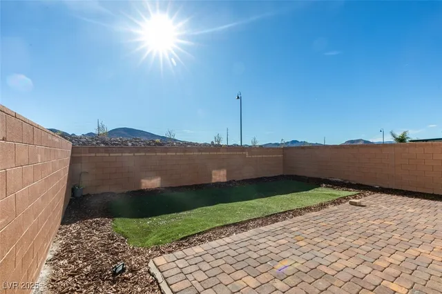 $565,000 | 2993 Gallarate Drive, Henderson, NV 89044