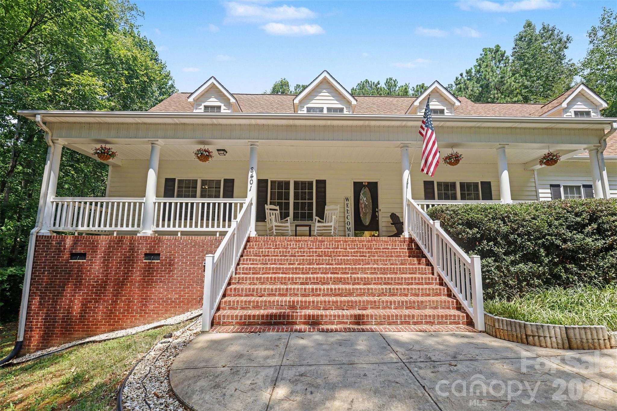 8401 Shelley Mullis Road Fort Mill, SC 29707 - Photo 3 of 40
