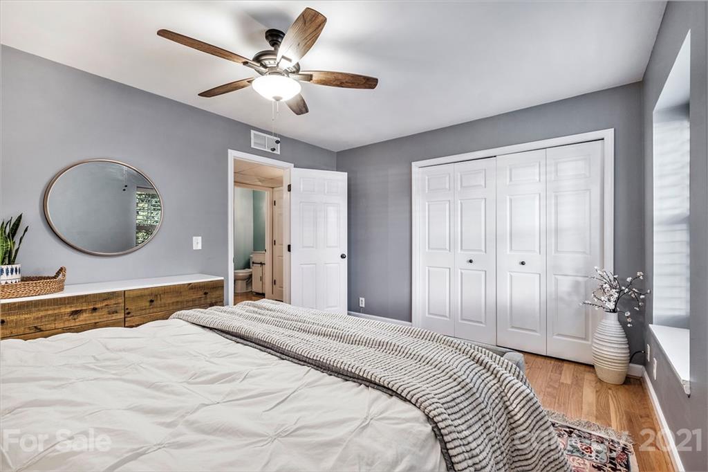 2626 Park Road, Unit D Charlotte, NC 28209 - Photo 14 of 21 Gallery Image 14