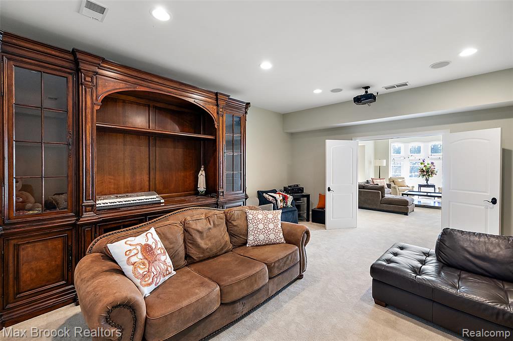 1111 Trowbridge Road Bloomfield Hills, MI 48304 - Photo 29 of 39 Gallery Image 29