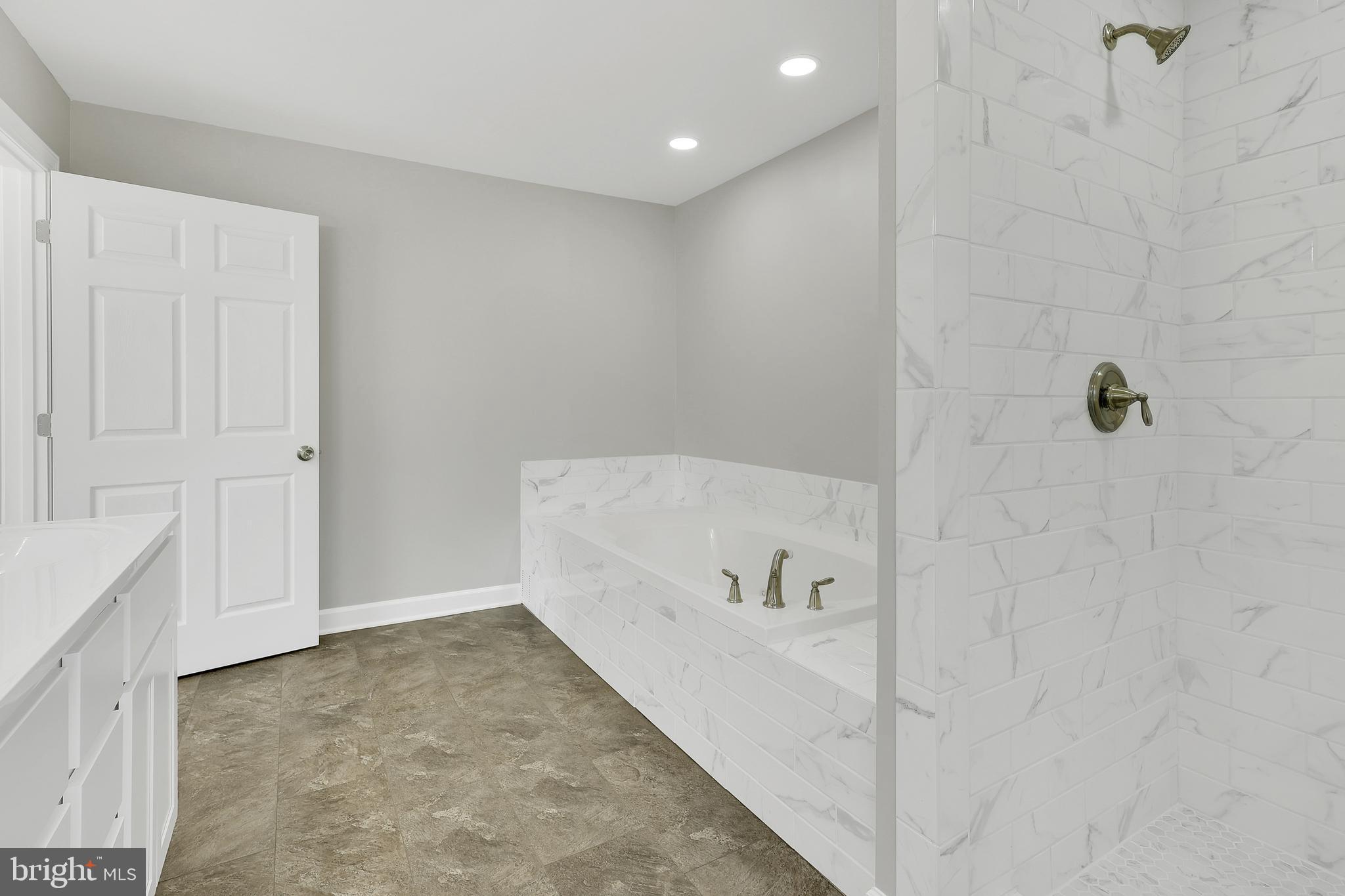 258 Martin Payne Road Kearneysville, WV 25430 - Photo 29 of 35 a view of bathroom and bathtub
