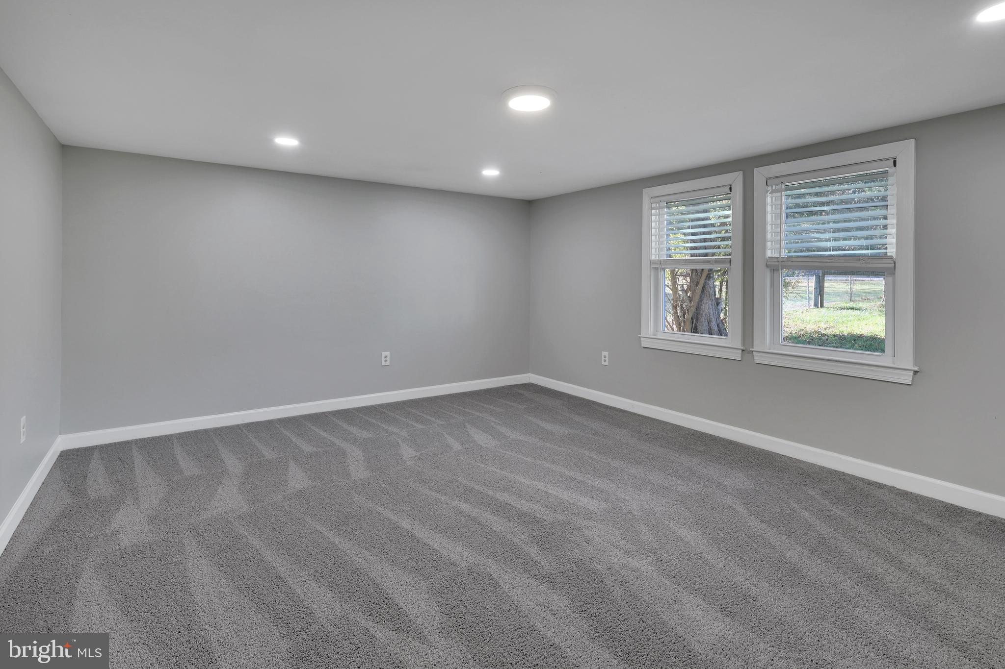 258 Martin Payne Road Kearneysville, WV 25430 - Photo 9 of 35 an empty room with a window