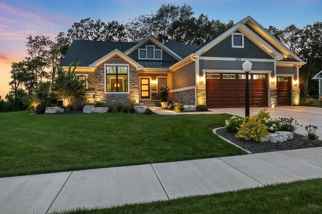 $1,099,000 | 3705 Elio Way, Valparaiso, IN 46385