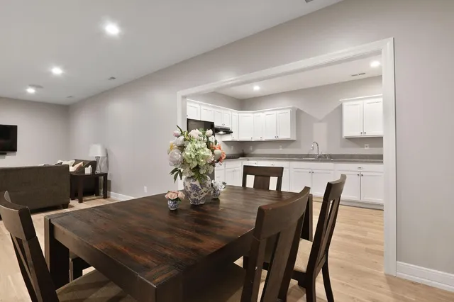 $1,099,000 | 3705 Elio Way, Valparaiso, IN 46385