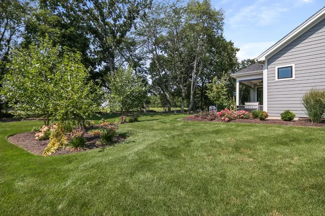 $1,099,000 | 3705 Elio Way, Valparaiso, IN 46385