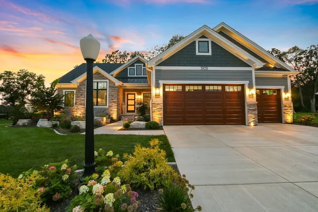 $1,099,000 | 3705 Elio Way, Valparaiso, IN 46385