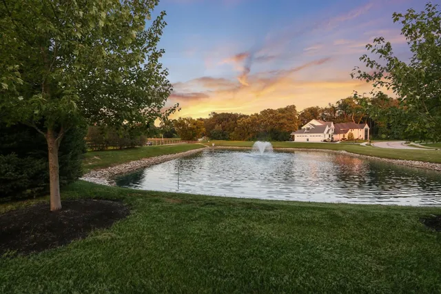 $1,099,000 | 3705 Elio Way, Valparaiso, IN 46385