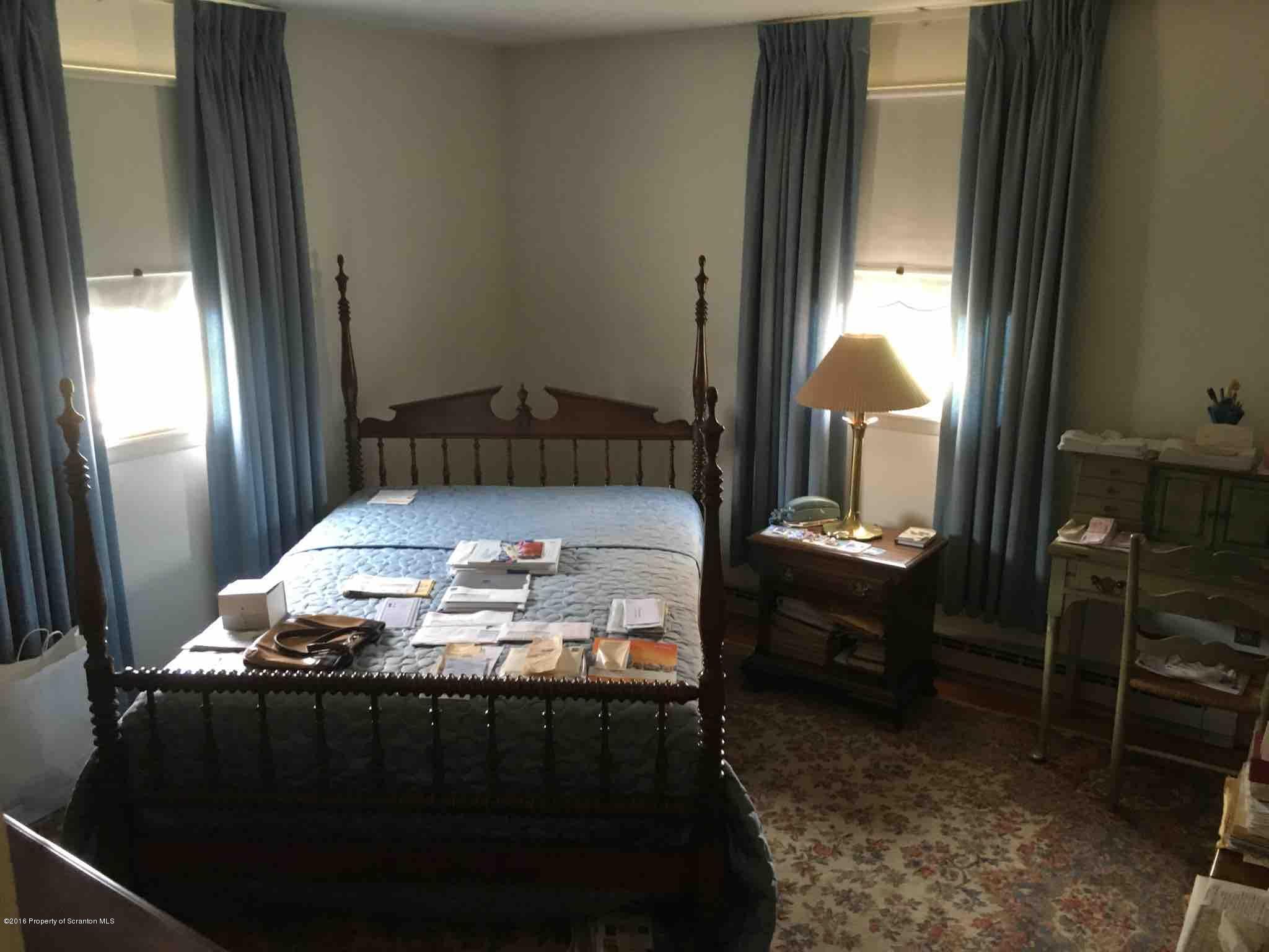4 Colonels Road Wilkes Barre, PA 18706 - Photo 6 of 12 Gallery Image 6