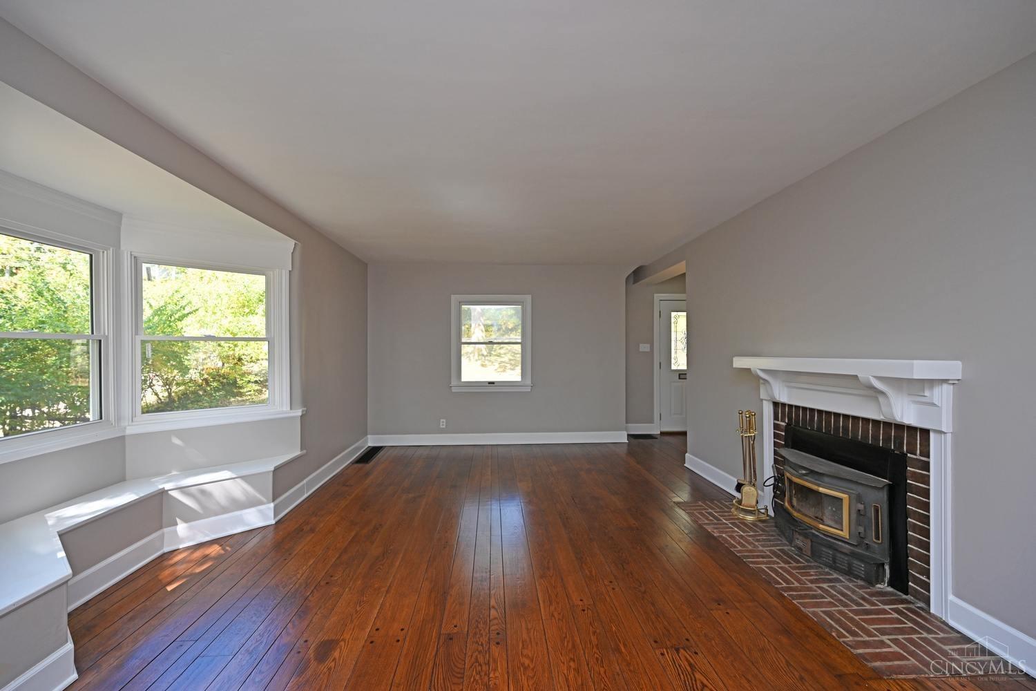 269 Bonham Road Cincinnati, OH 45215 - Photo 9 of 32 Gallery Image 9