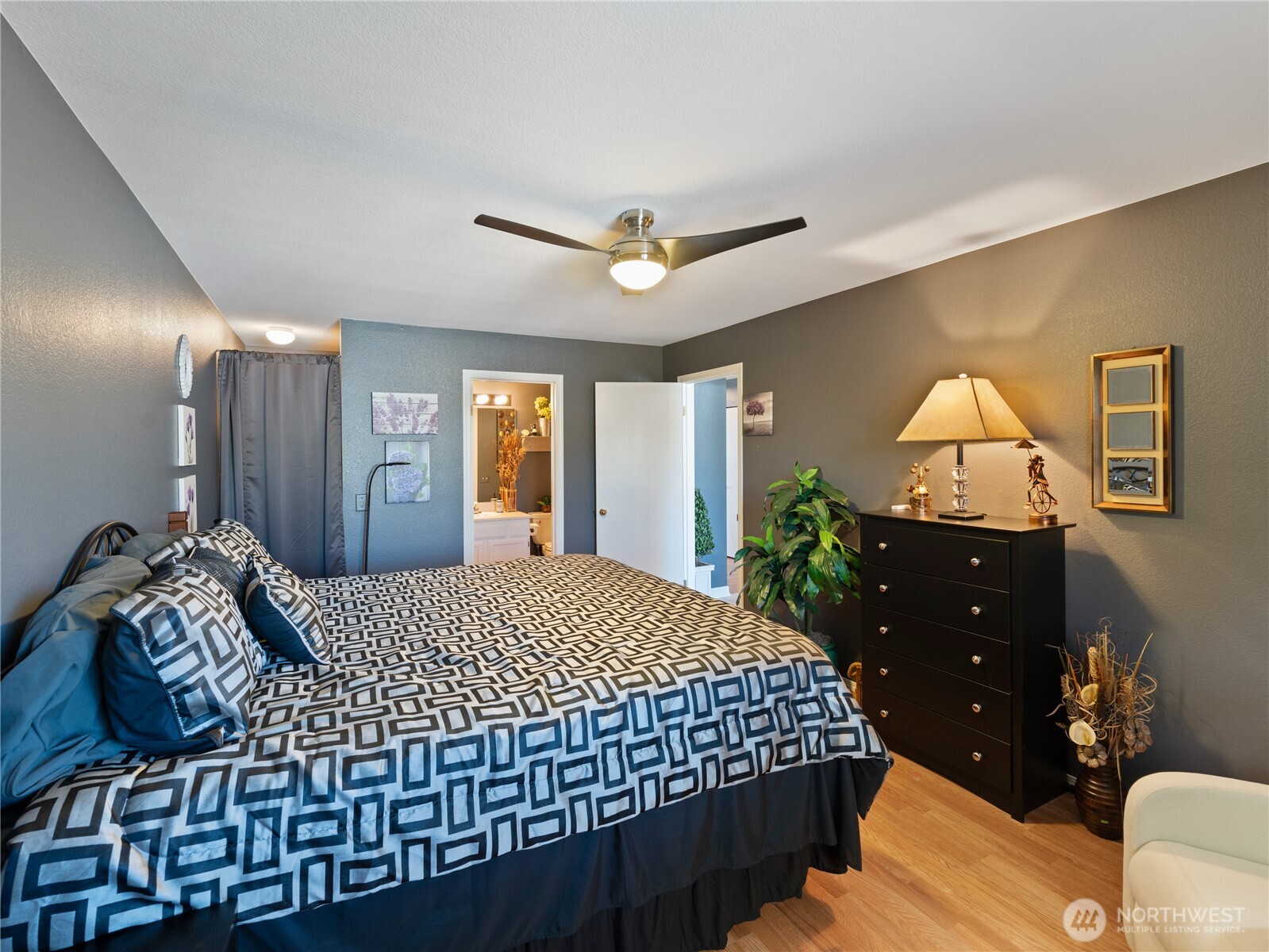 3120 R Avenue, Unit 3 Anacortes, WA 98221 - Photo 21 of 33
