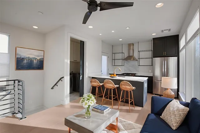 $2,195 | 1708 Perez Street, Unit B, Austin, TX 78721