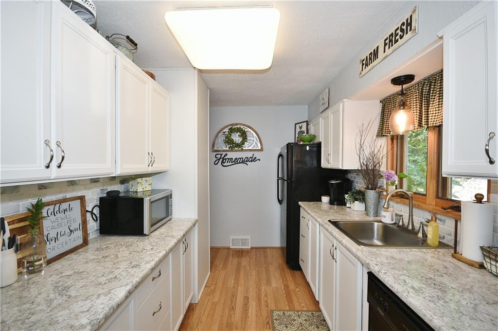 148 Wray Large Road Jefferson Hills, PA 15025 - Photo 7 of 24 Gallery Image 7