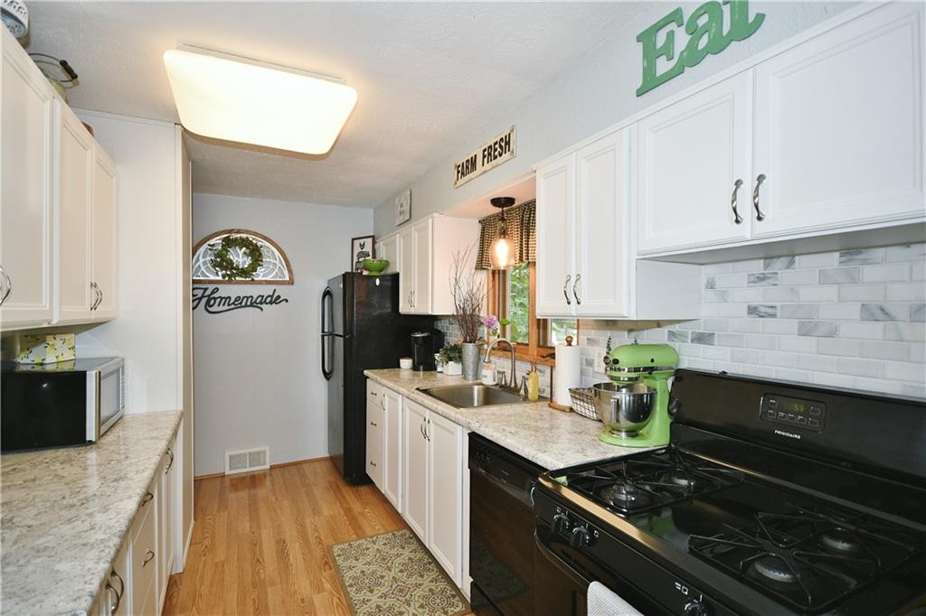 148 Wray Large Road Jefferson Hills, PA 15025 - Photo 8 of 24 Gallery Image 8