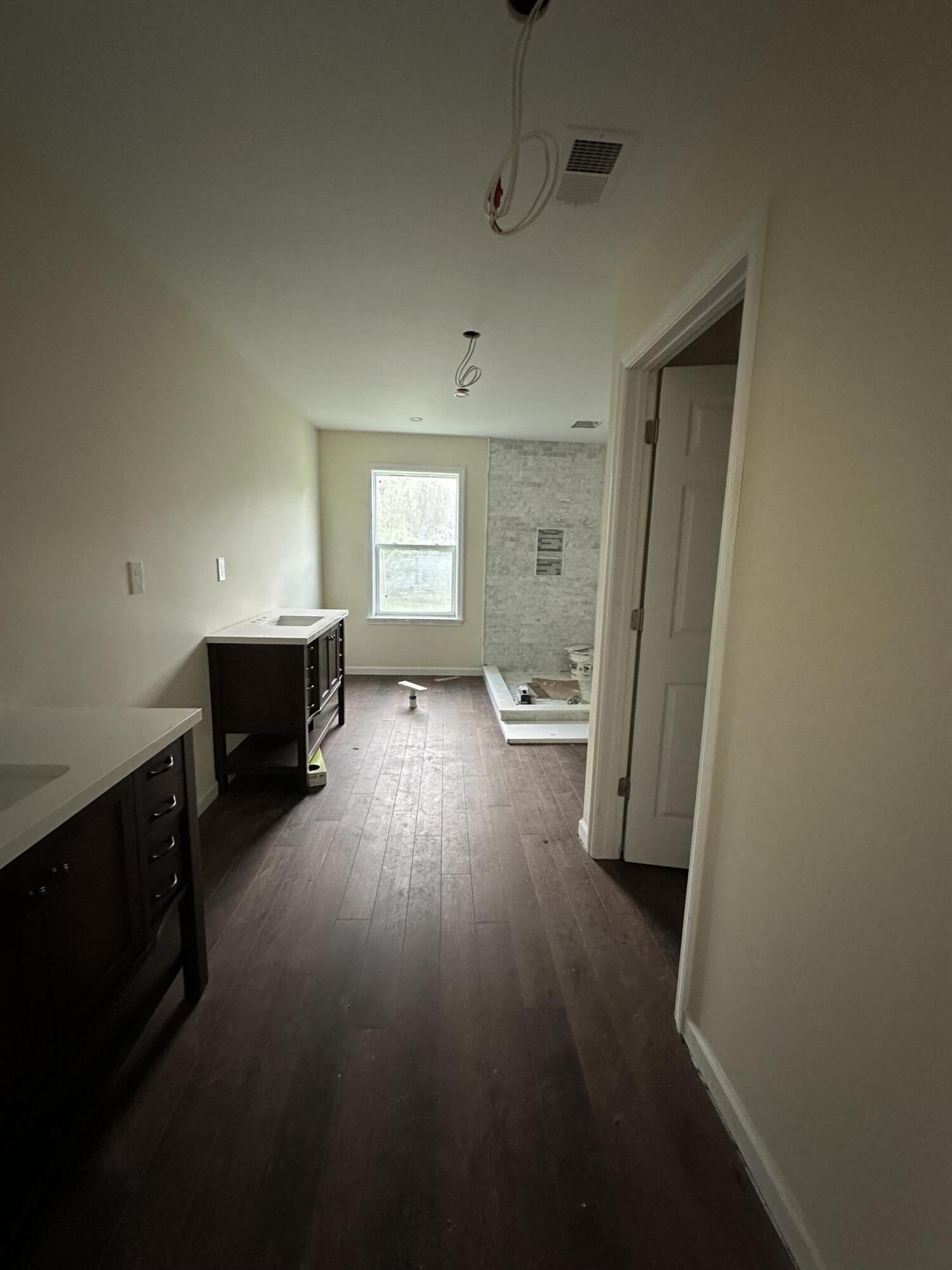 6414 Fields Road Hollywood, SC 29449 - Photo 10 of 11 Primary Bathroom