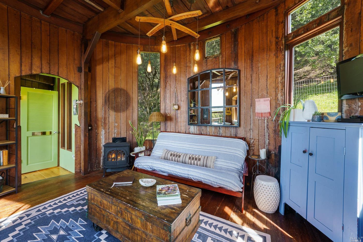 6976 Panoramic Highway Stinson Beach, CA 94970 - Photo 18 of 92