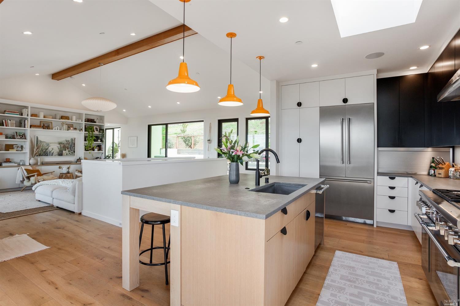 6976 Panoramic Highway Stinson Beach, CA 94970 - Photo 25 of 92