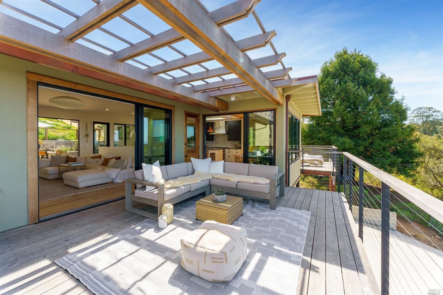 6976 Panoramic Highway Stinson Beach, CA 94970 - Photo 27 of 92