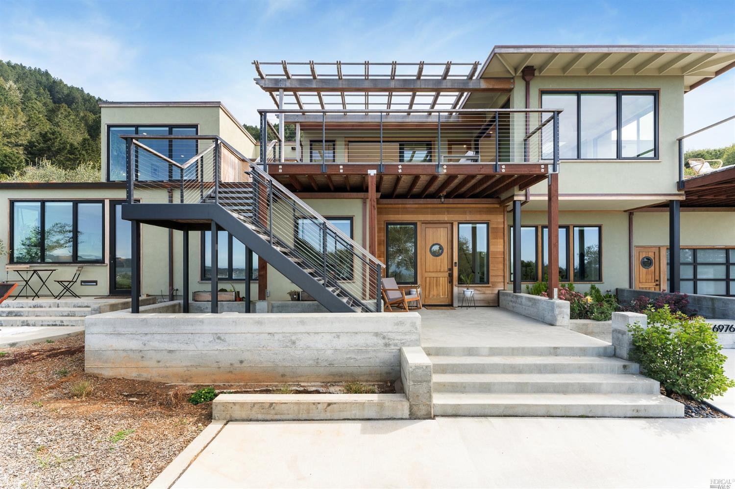 6976 Panoramic Highway Stinson Beach, CA 94970 - Photo 4 of 92