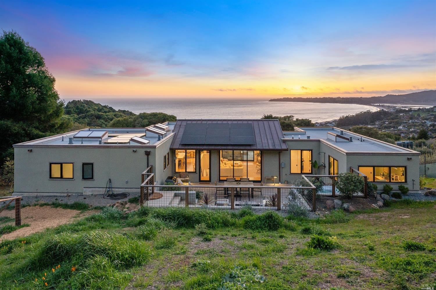 6976 Panoramic Highway Stinson Beach, CA 94970 - Photo 64 of 92