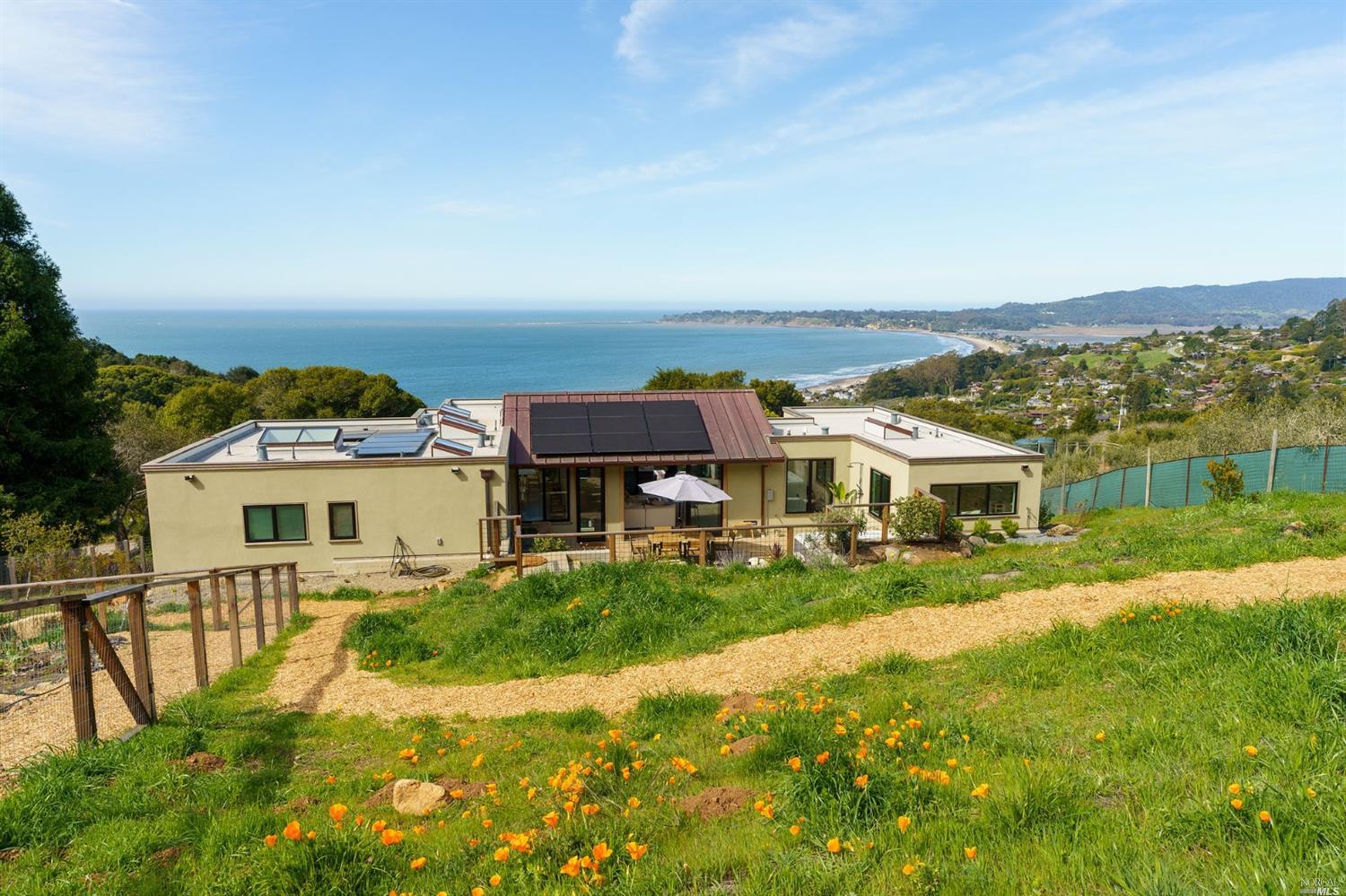 6976 Panoramic Highway Stinson Beach, CA 94970 - Photo 65 of 92