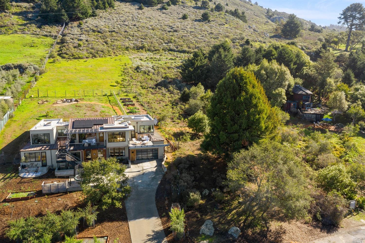 6976 Panoramic Highway Stinson Beach, CA 94970 - Photo 68 of 92