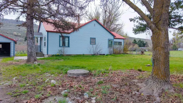 $249,999 | 31308 A Highway, Tonasket, WA 98855
