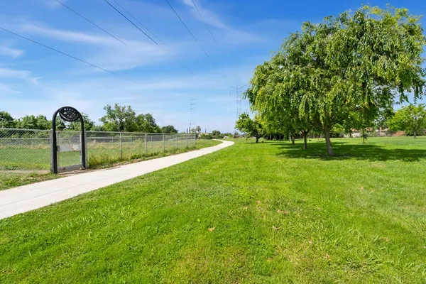 $285,000 | 710 Northfield Drive, Unit C, Sacramento, CA 95833