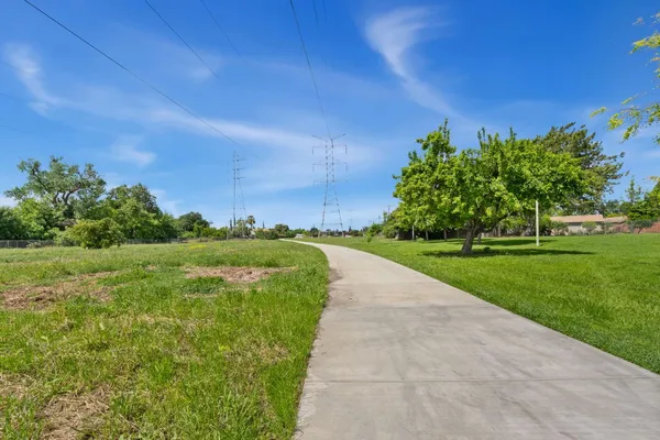 $285,000 | 710 Northfield Drive, Unit C, Sacramento, CA 95833